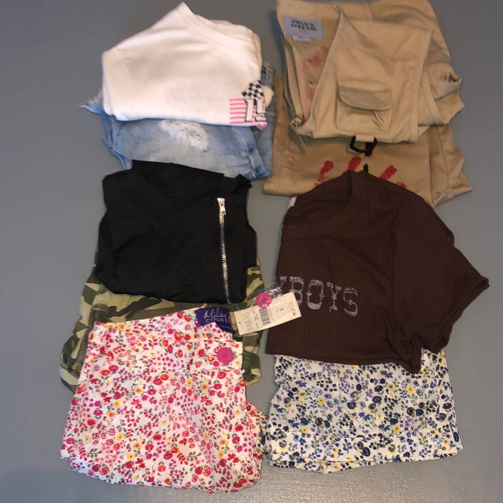 BUNDLED SUMMER SALE
10-Pieces Women Tees and Designer Jean Shorts